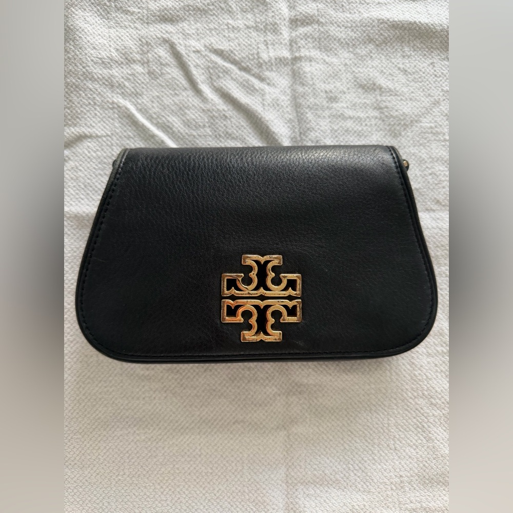 Black Tory Burch crossbody/clutch for sale!